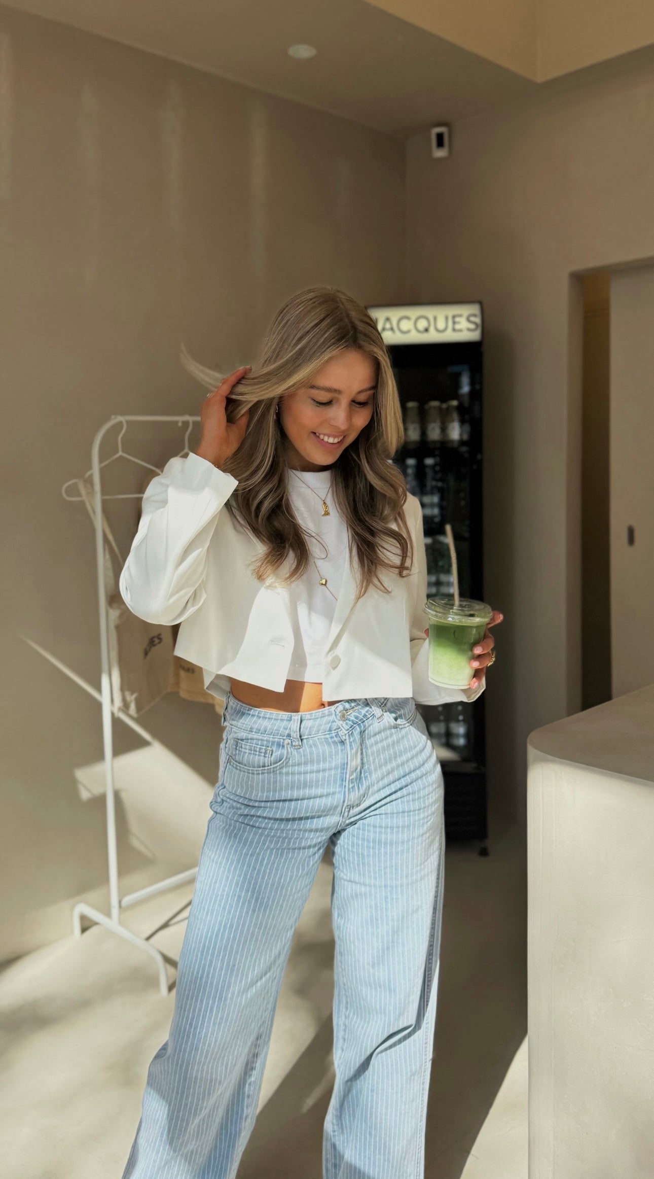 Grace cropped blazer - white