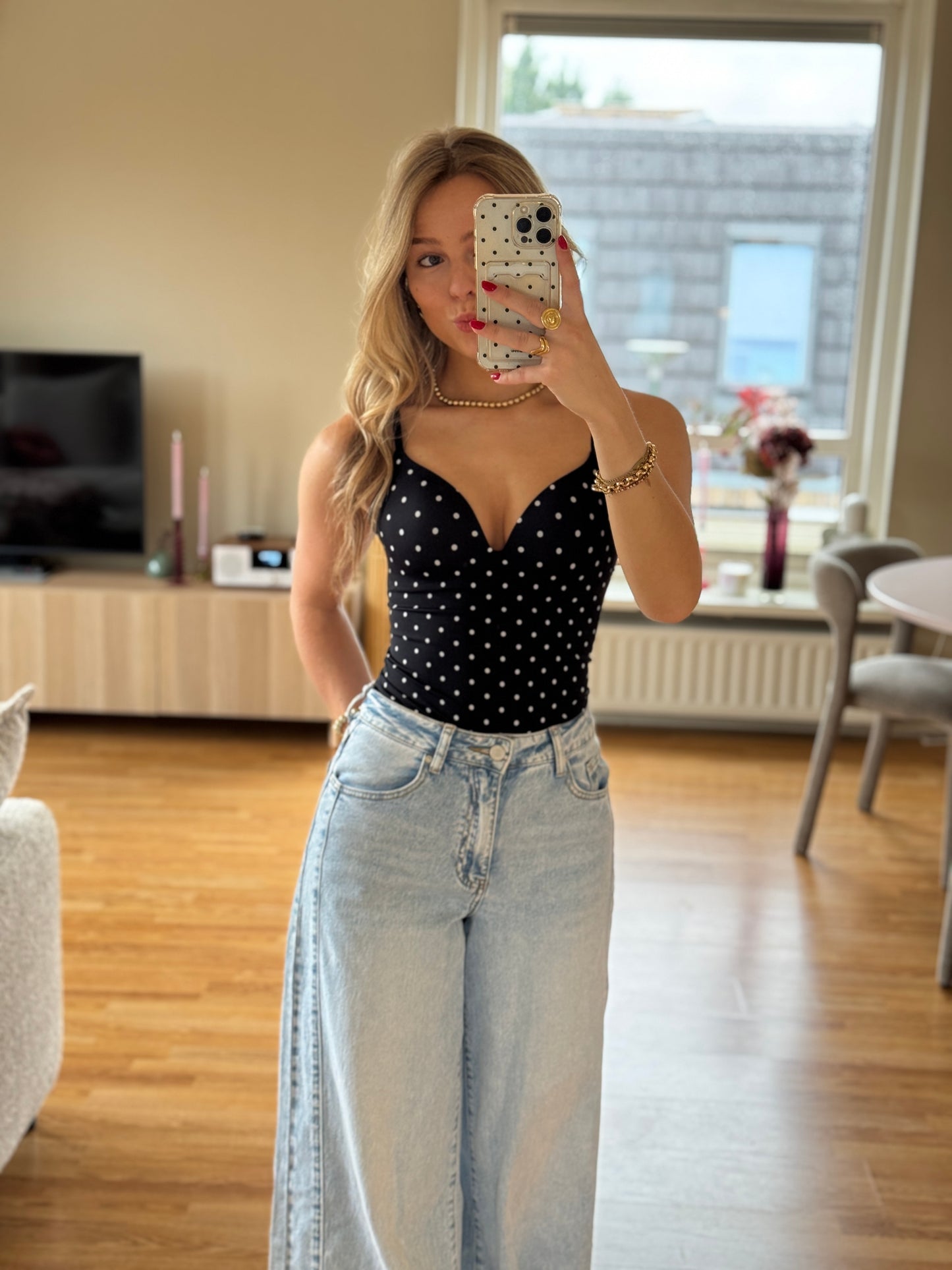 Polka dot shaped body - zwart