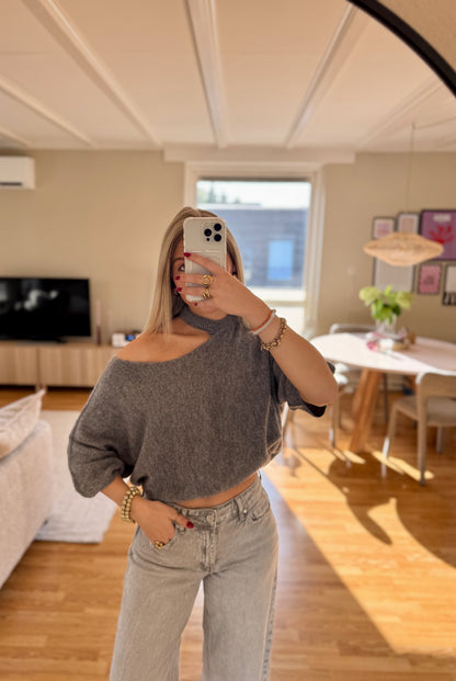 Cut out shoulder knit - darkgrey