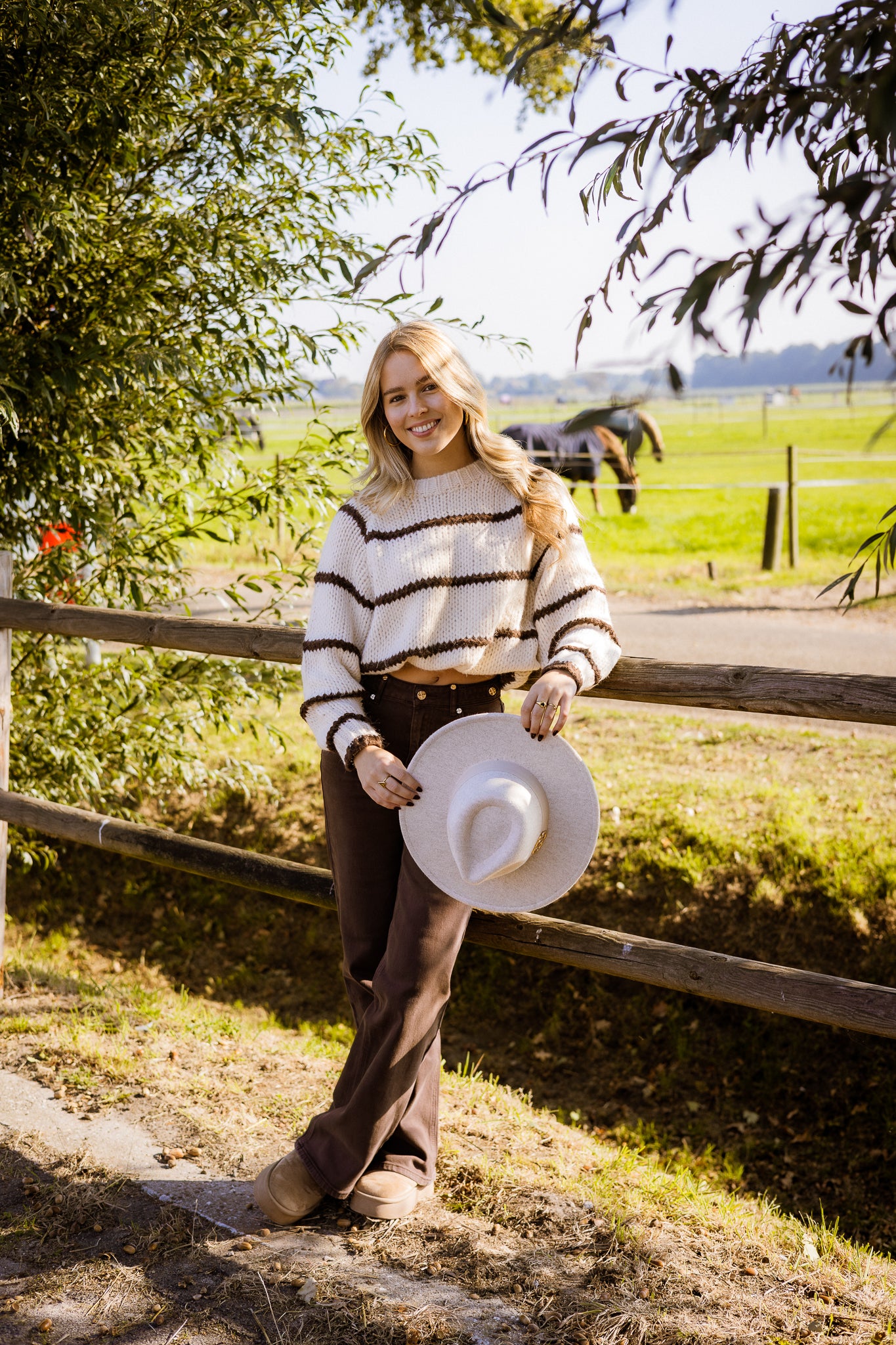 Romee knit - beige bruin gestreept