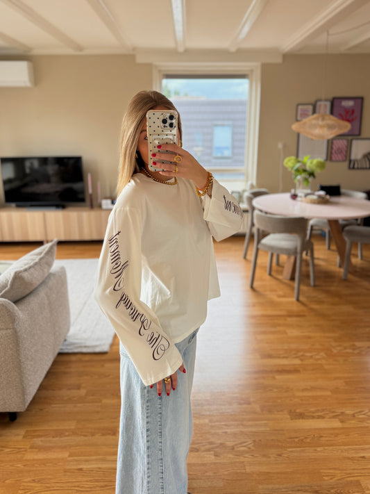 'The Priority Moment' longsleeved top - wit