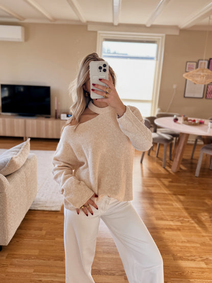 Cut out shoulder knit long - beige