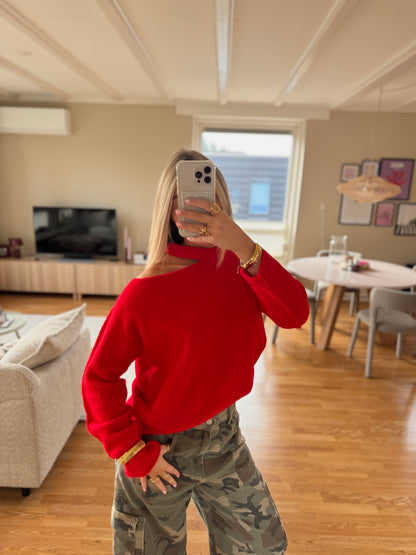 Cut out shoulder knit long- rood