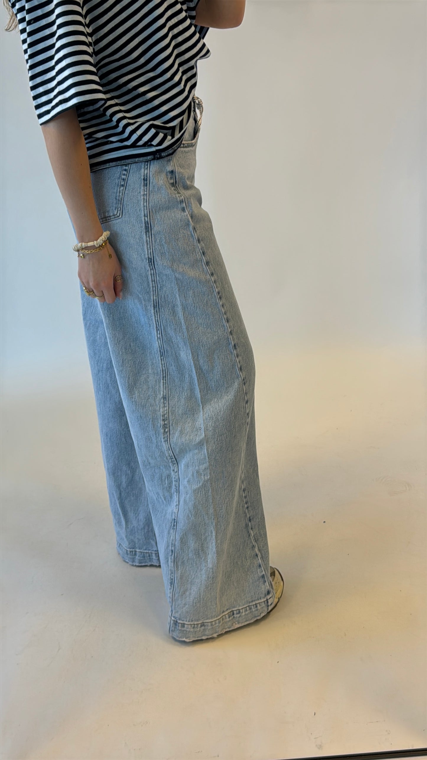 Wide leg jeans lightdenim - Queenehearts 3895-1