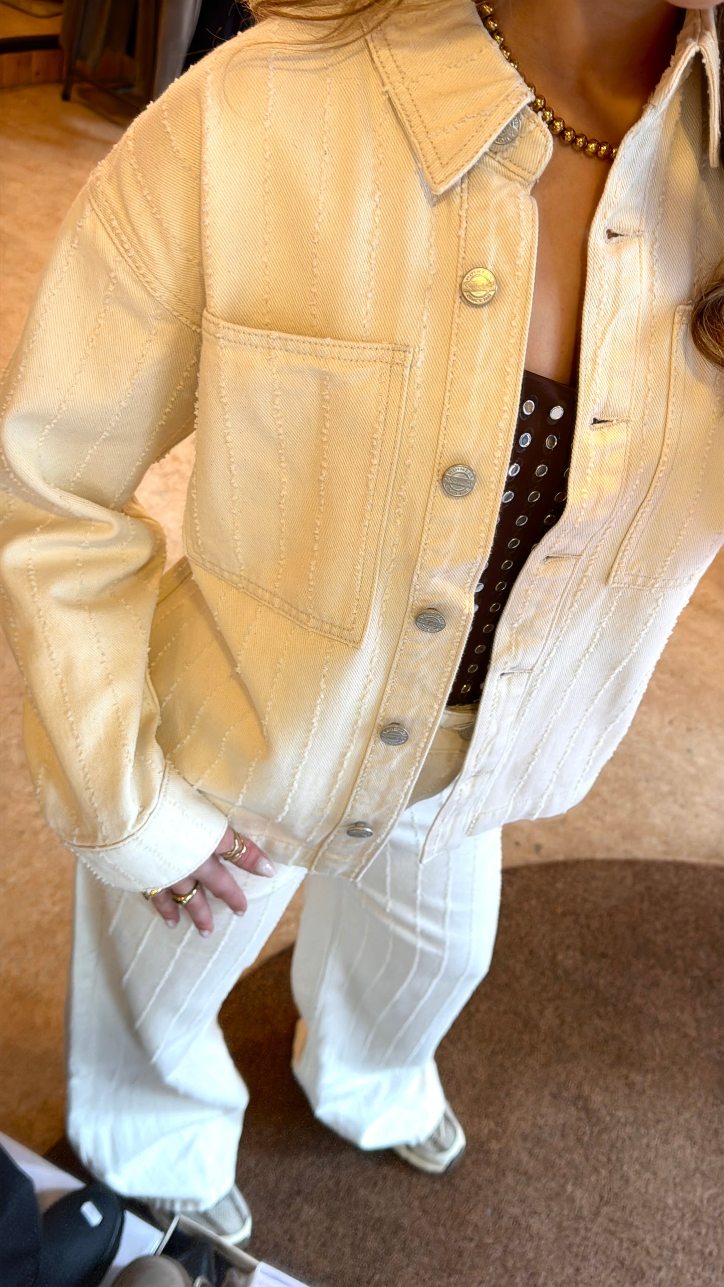 Izi golden muse denim jacket beige