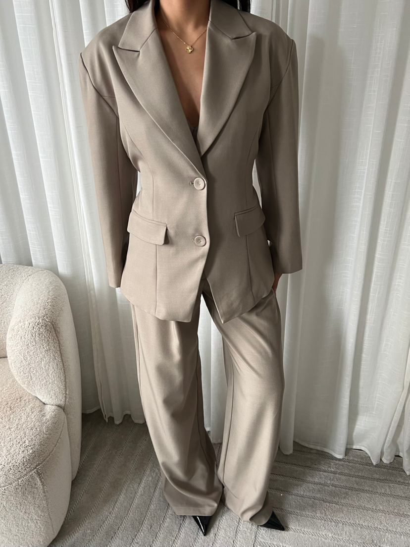 Tailored blazer - beige