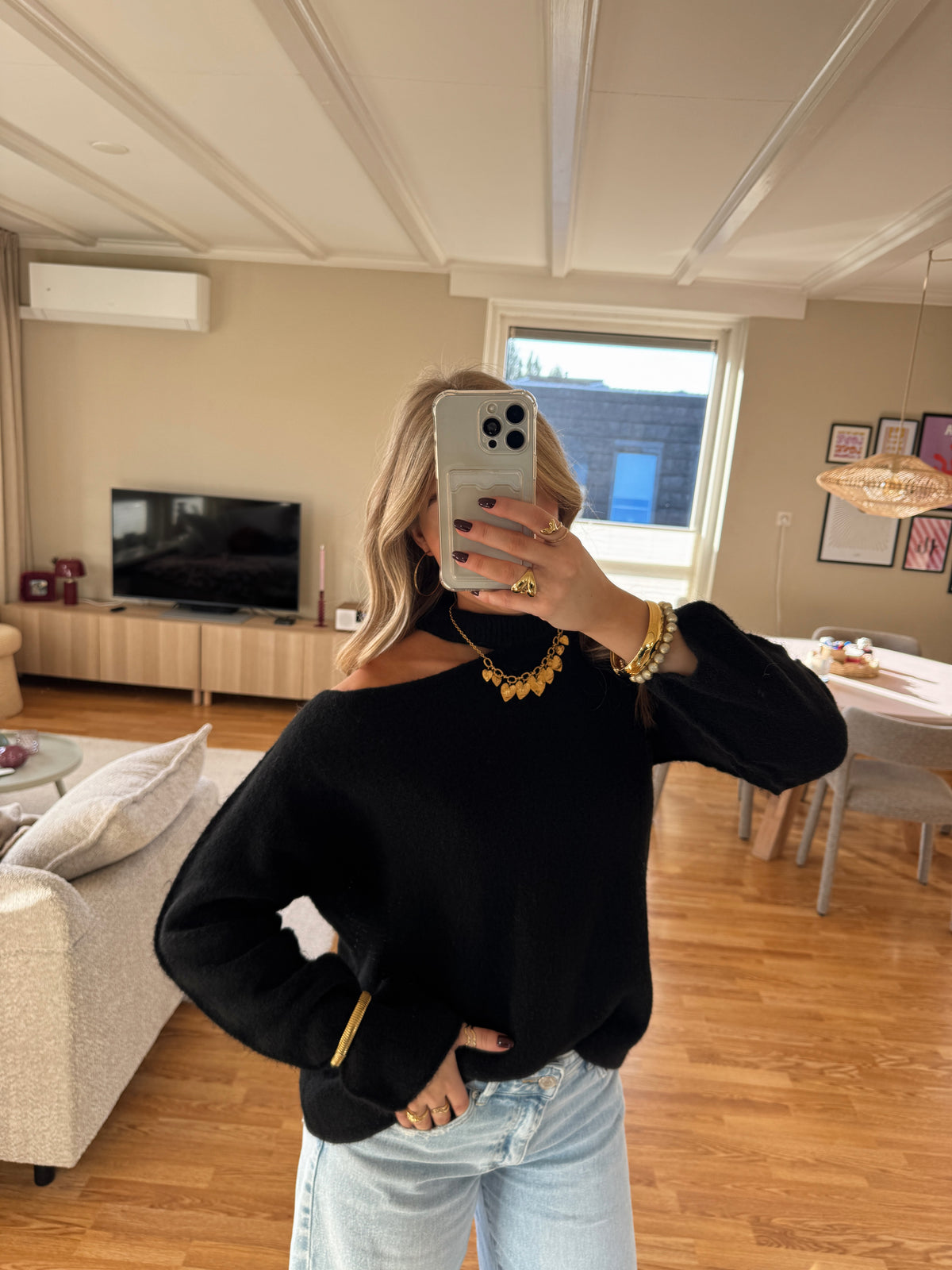 Cut out shoulder knit long - zwart