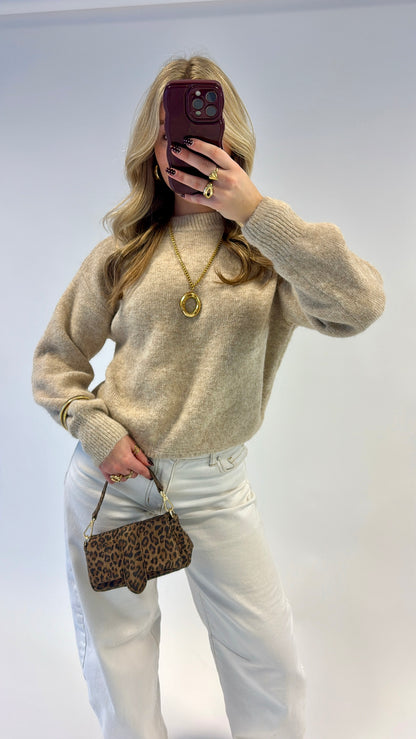 Fluffy knit sweater - beige