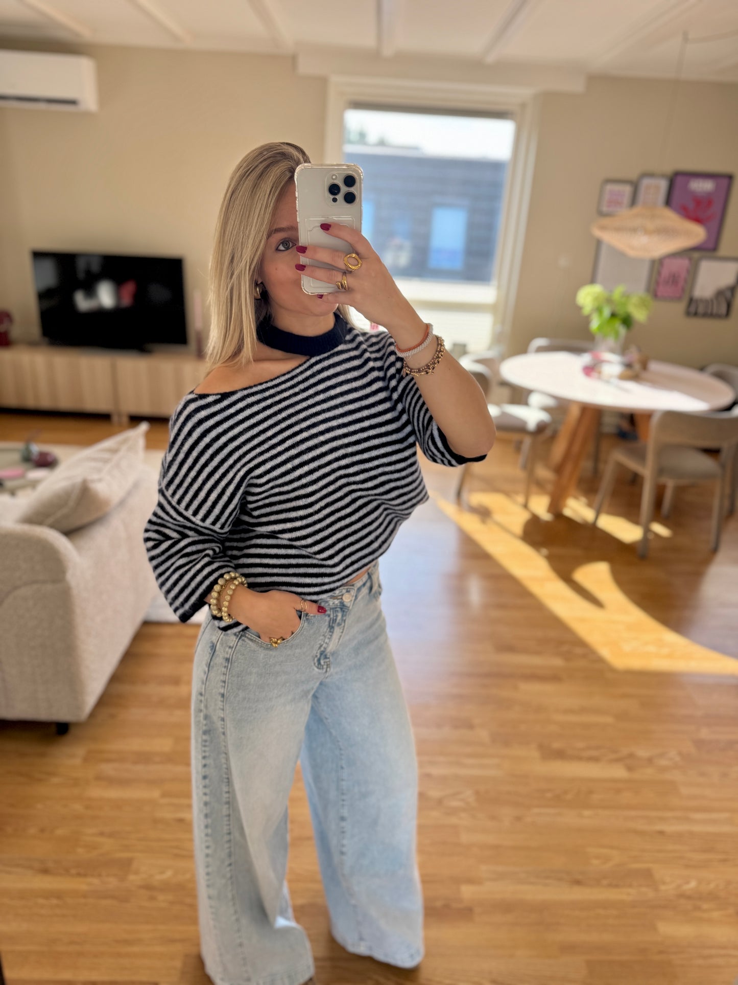 Striped cut out shoulder knit - navy