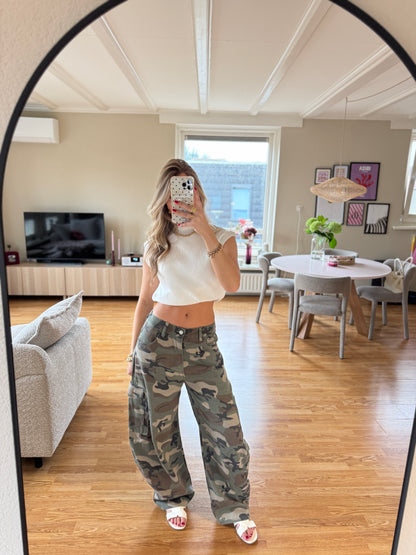 Camo balloon jeans