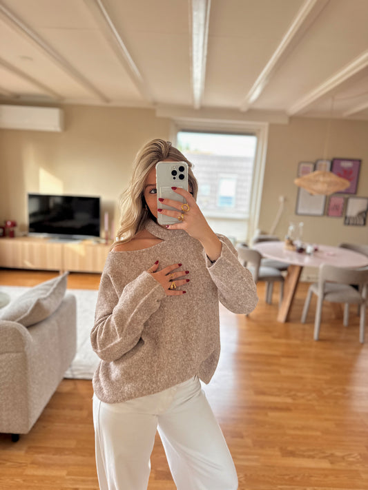 Cut out shoulder knit long - taupe