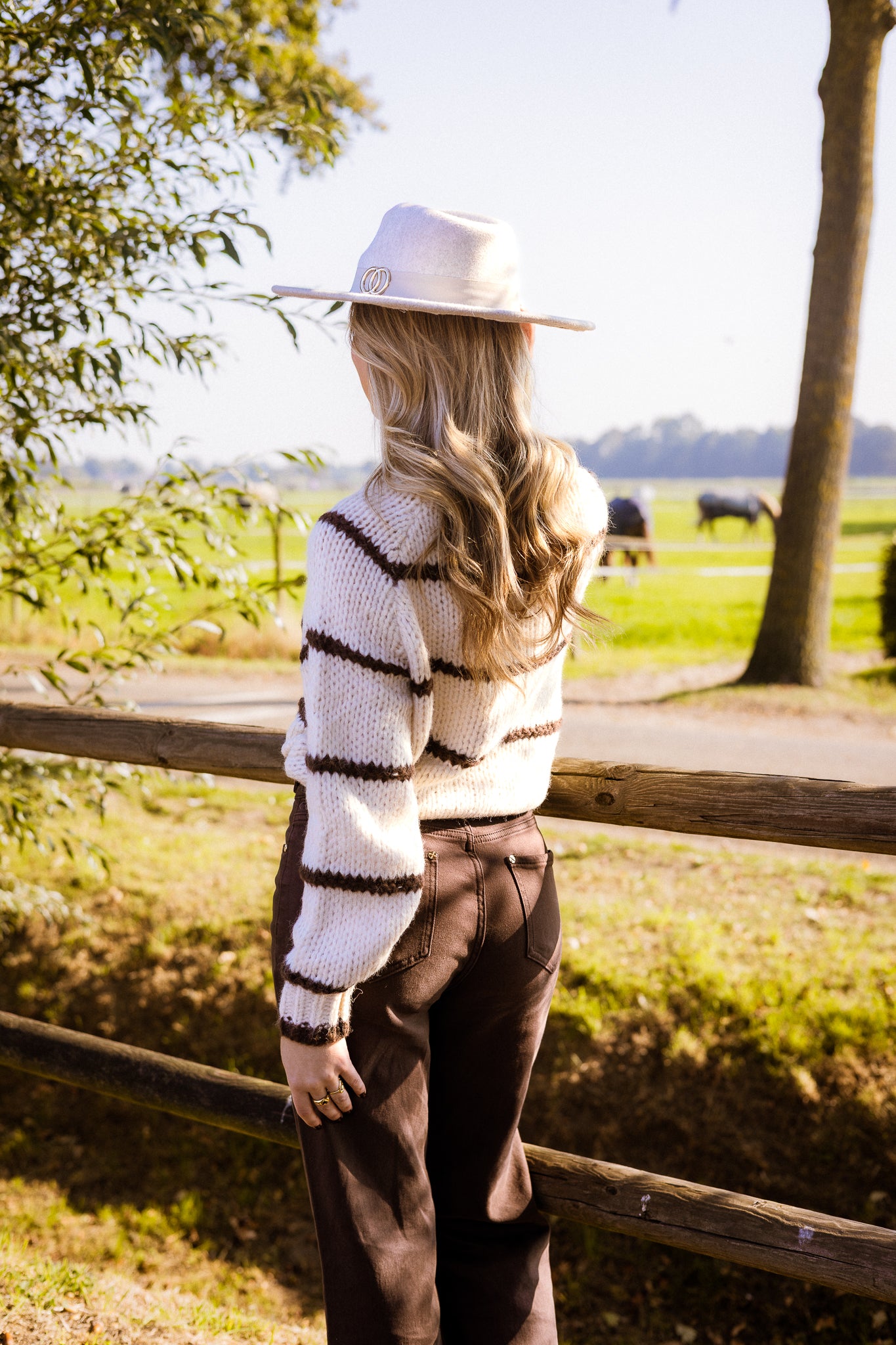 Romee knit - beige bruin gestreept