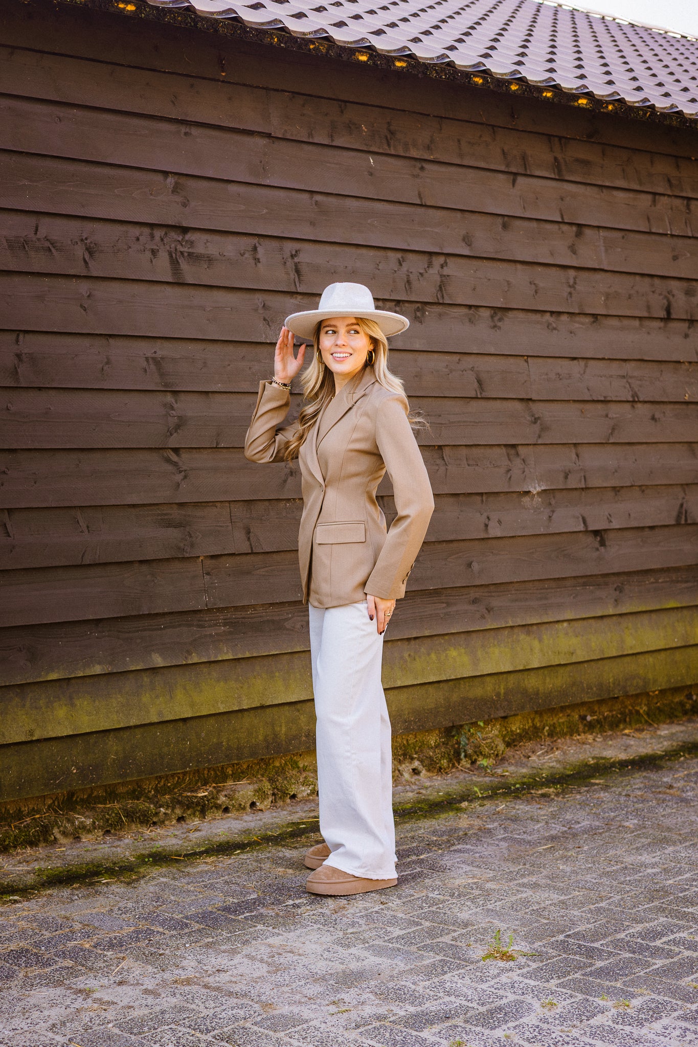 Liva getailleerde blazer - camel