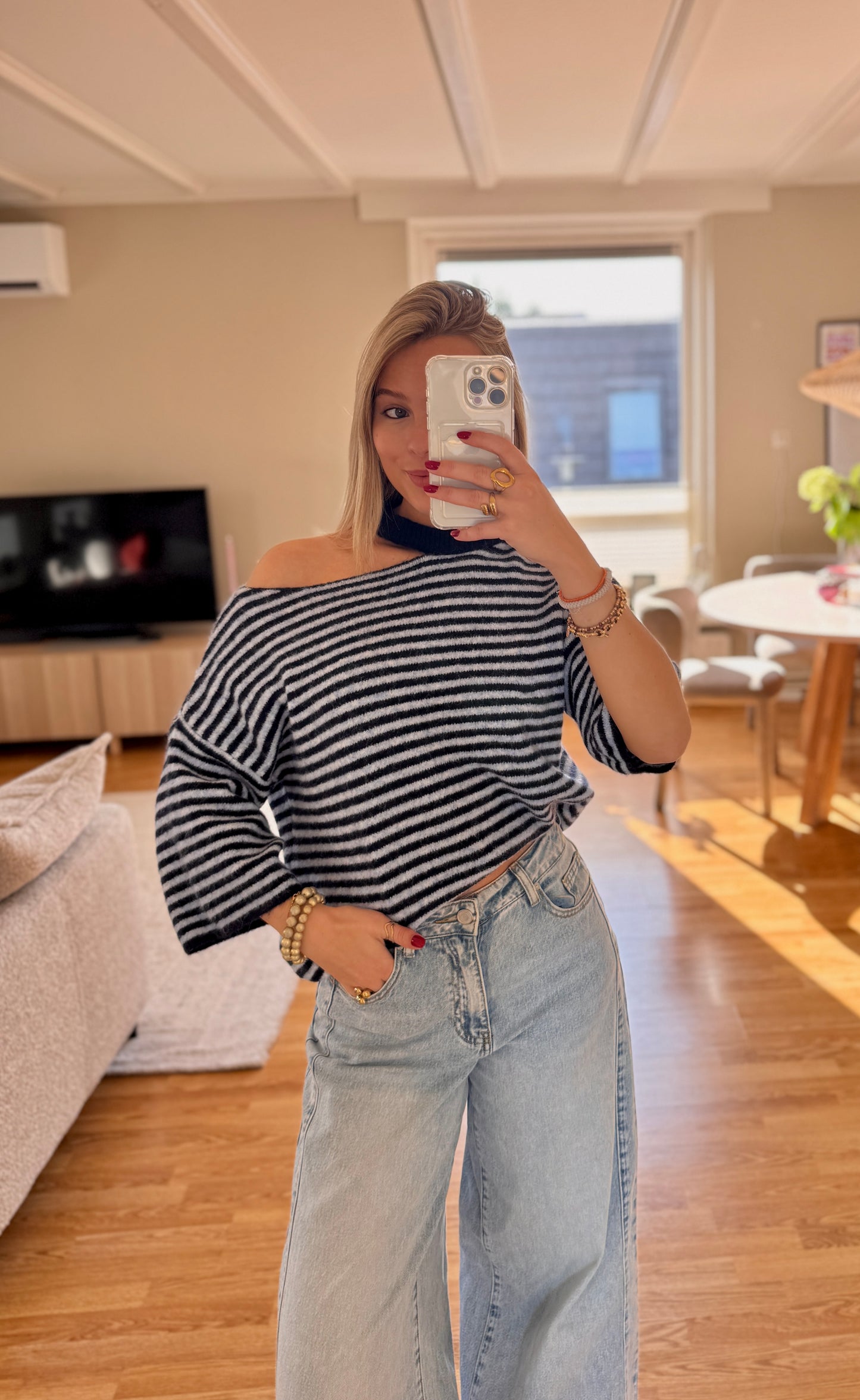 Striped cut out shoulder knit - navy