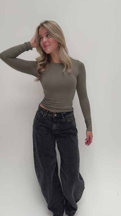 By Izi top longsleeved - olijfgroen