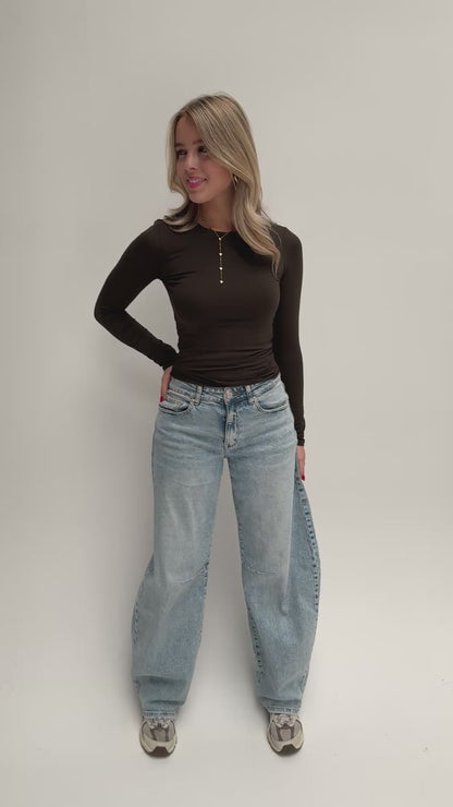 By Izi top longsleeved - bruin